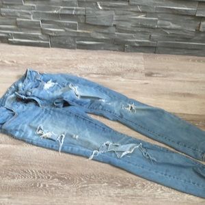 American Eagle ripped stretch jeans